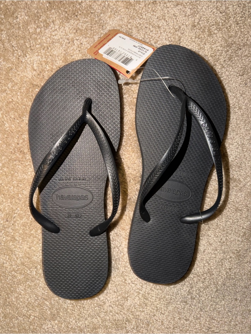 Havaianas Slim Flip Flops in Charcoal Black